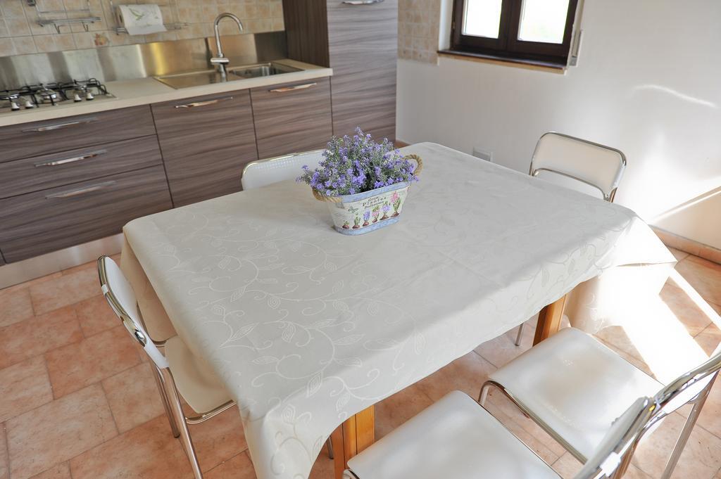 Aleanna Appartamenti Nocera Umbra Phòng bức ảnh